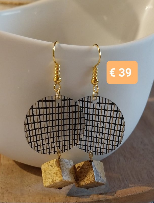 Ohrringe 2 2025 € 39